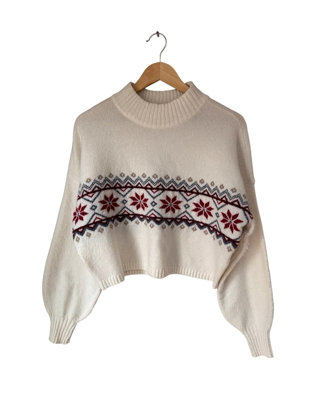 Hollister Fair Isle Cropped Sweater – Ivory Red & Blue – Size XS – New With Tags